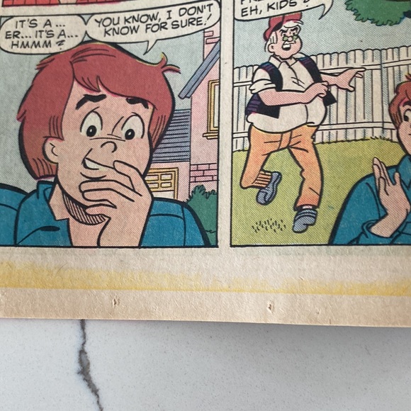 Set of 2 Vintage Laugh Archie Comics Group - Comic Books - Picture 6 of 14